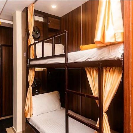 Almas Dormitory 24 Hours Aircondition Mumbai Bagian luar foto