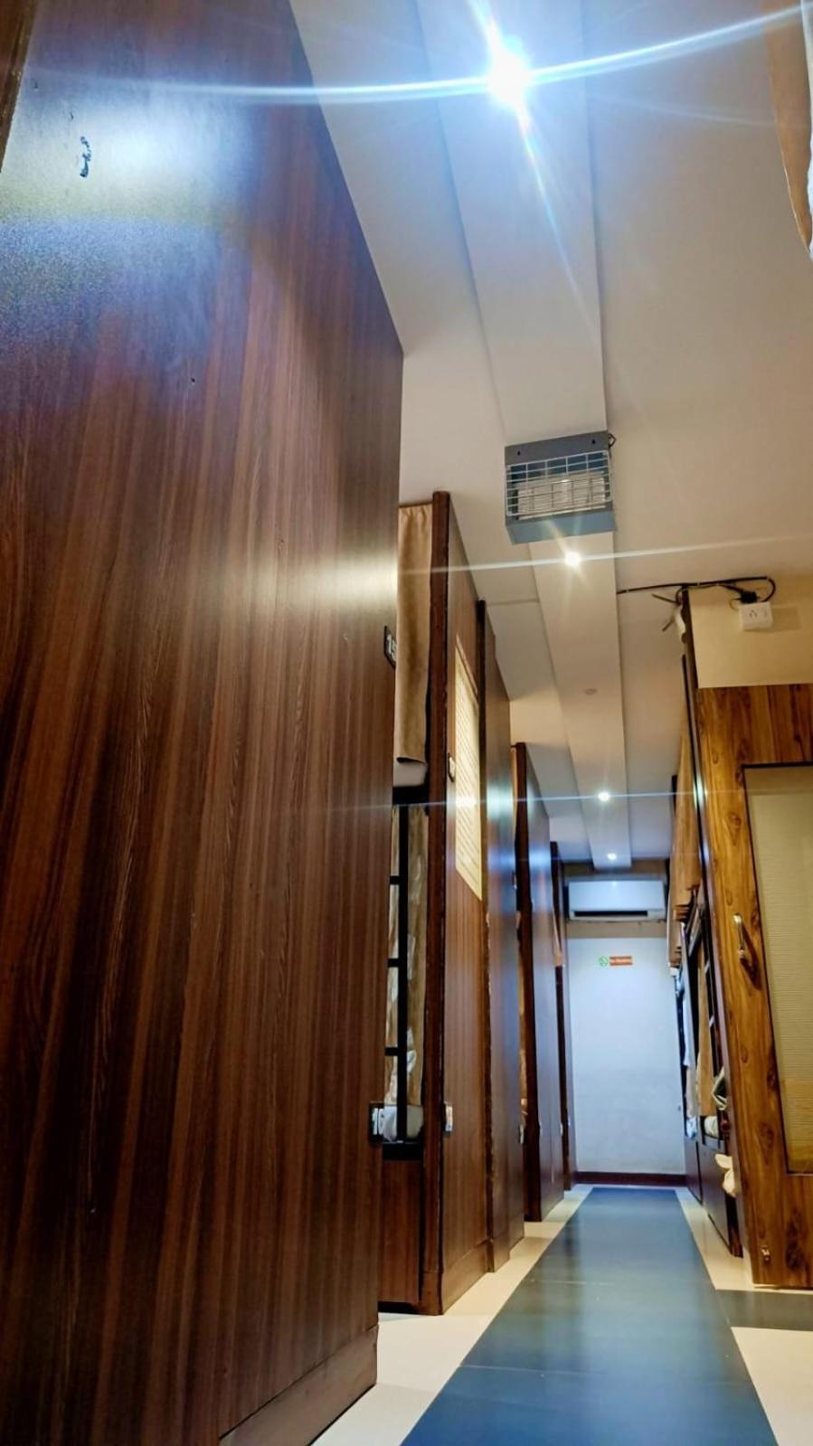 Almas Dormitory 24 Hours Aircondition Mumbai Bagian luar foto