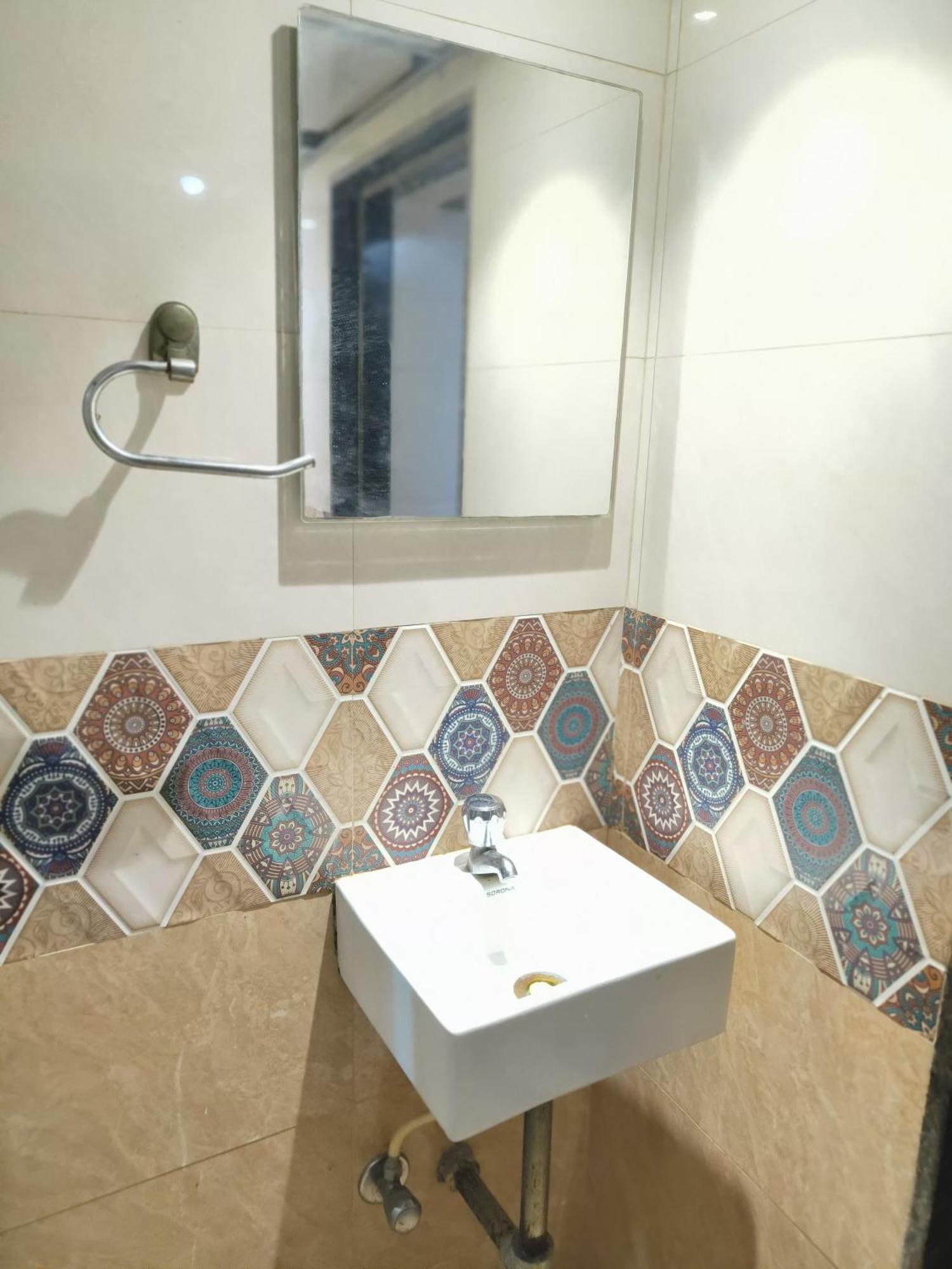 Almas Dormitory 24 Hours Aircondition Mumbai Bagian luar foto
