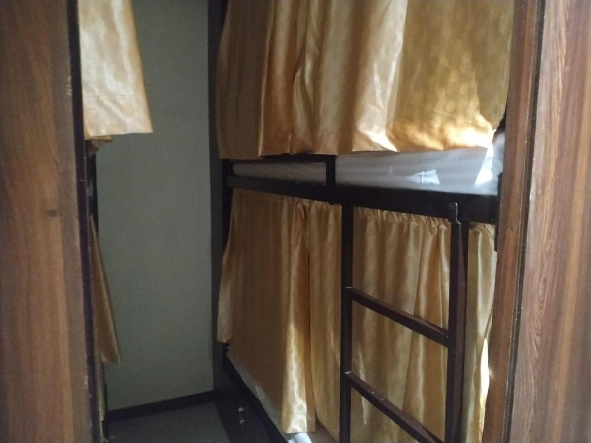 Almas Dormitory 24 Hours Aircondition Mumbai Bagian luar foto